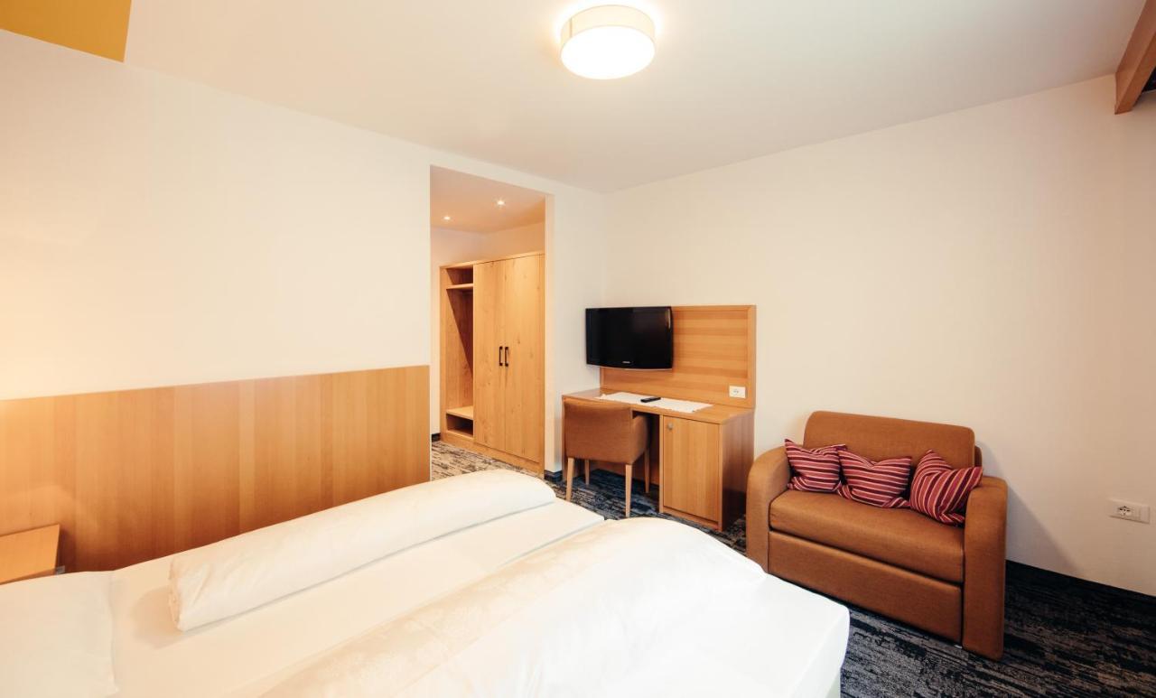 Hotel Ludwigshof & Luvina Trodena Værelse billede